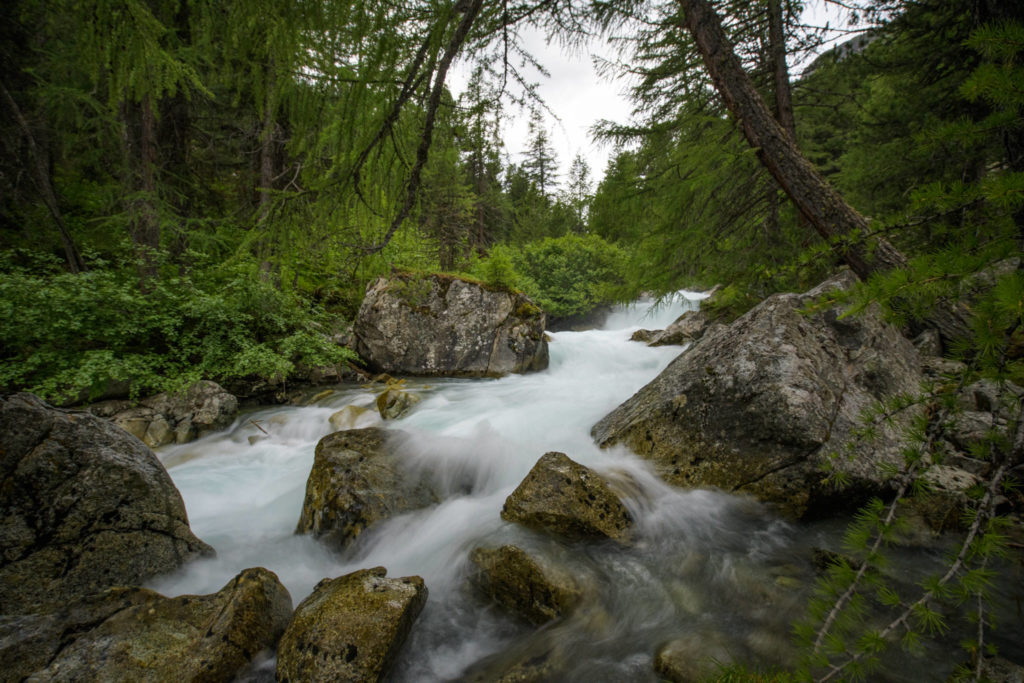 Landschaft Bach Sterne Spinas